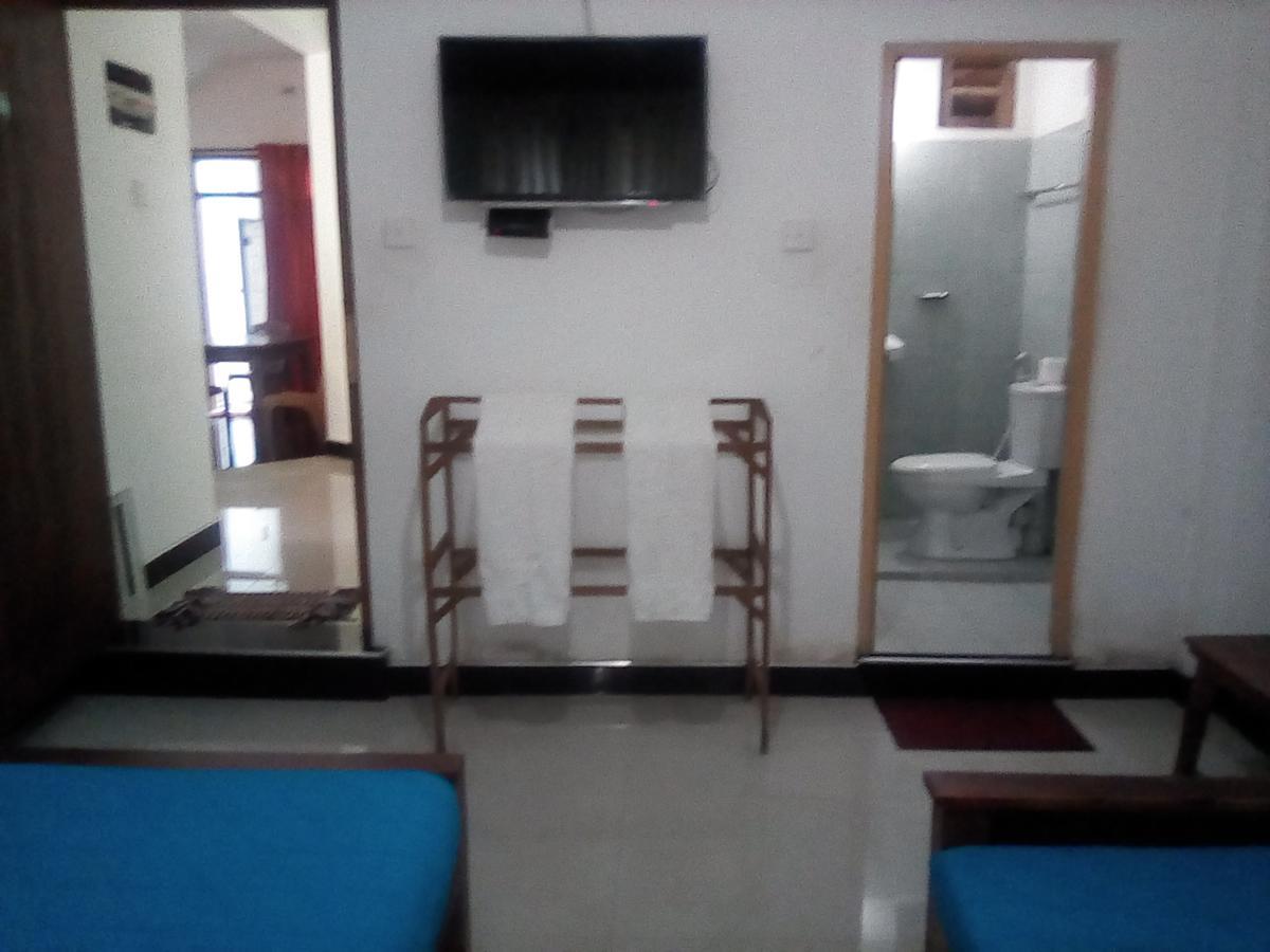 Tree House Holiday Home Kombichankulama Luaran gambar